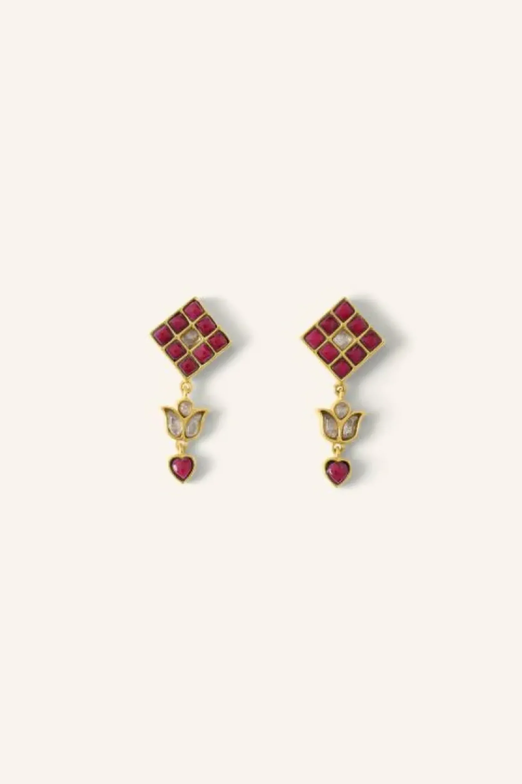 Oorbellen*By bar gyan earring | ruby